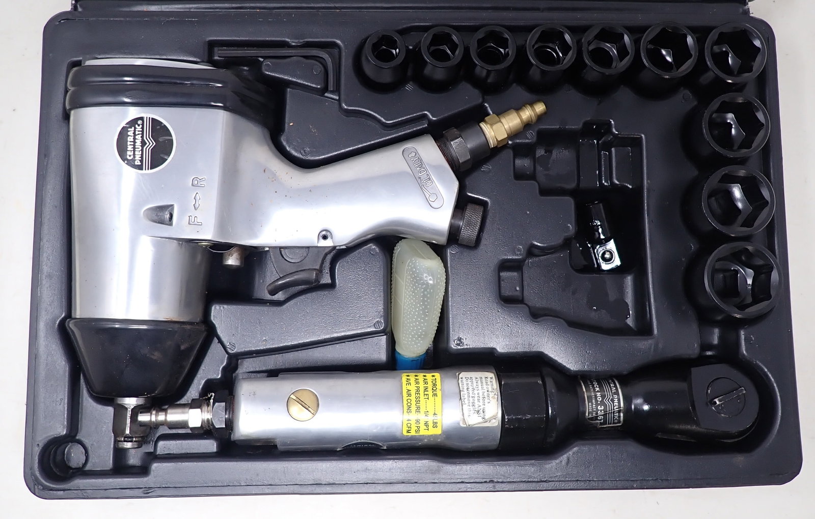 Central Pneumatic Impact Gun Rachet Set: 1/2" Drive . No in house shipping !