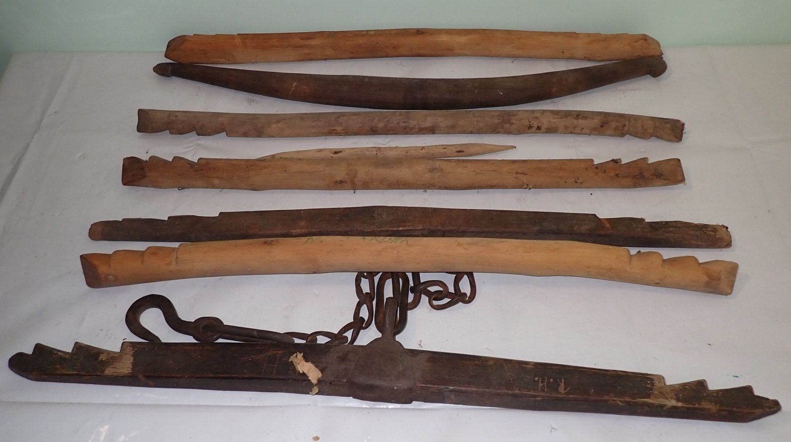 Hog Stretchers: Front one is approx 33" long. No in house shipping