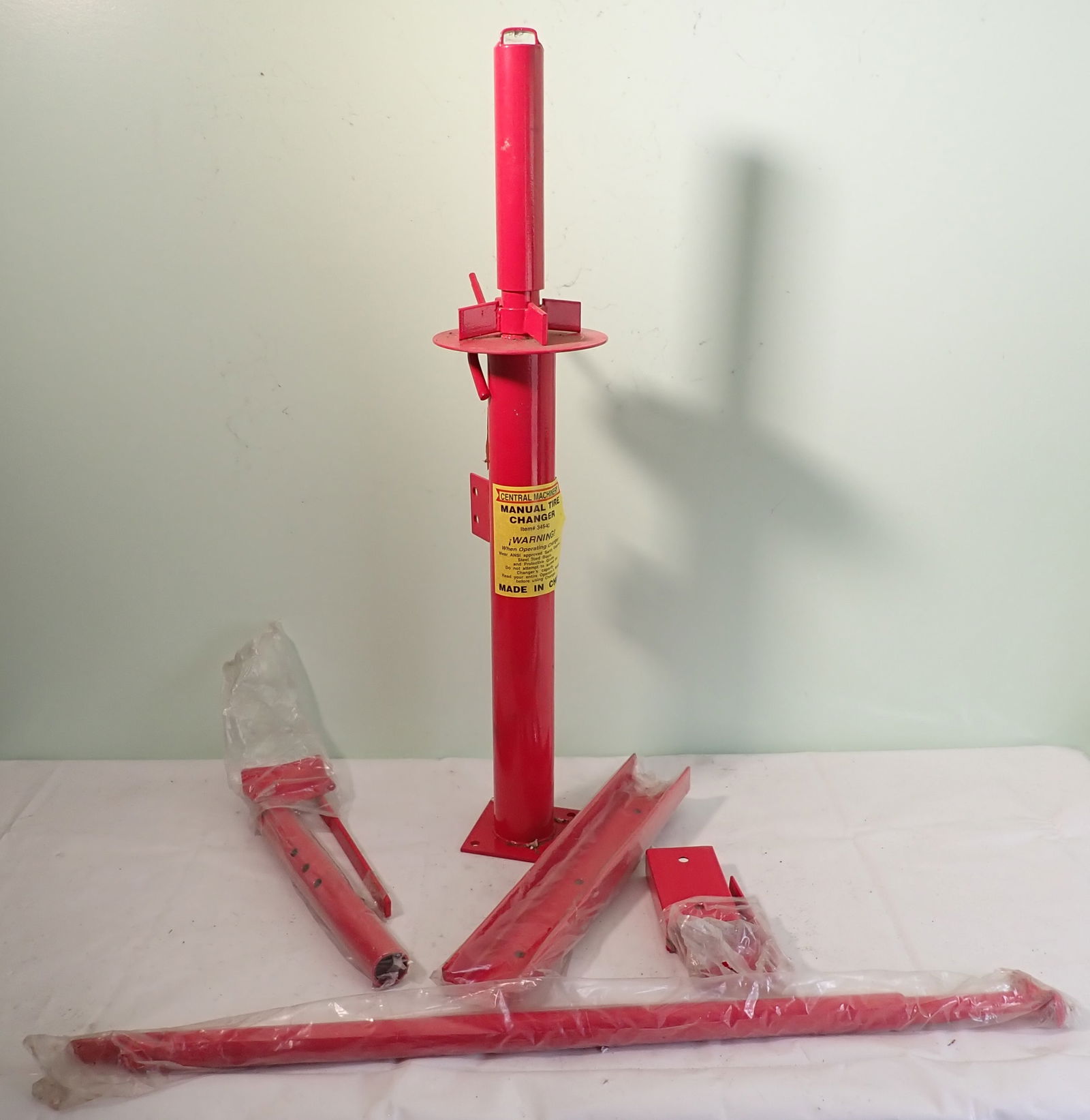 Central Machinery Manual Tire Changer (1 of 3)