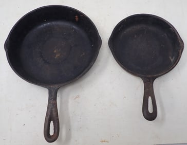 2 Cast Iron Skillets