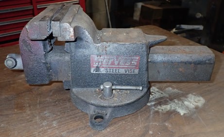 Swivel Bench Vise