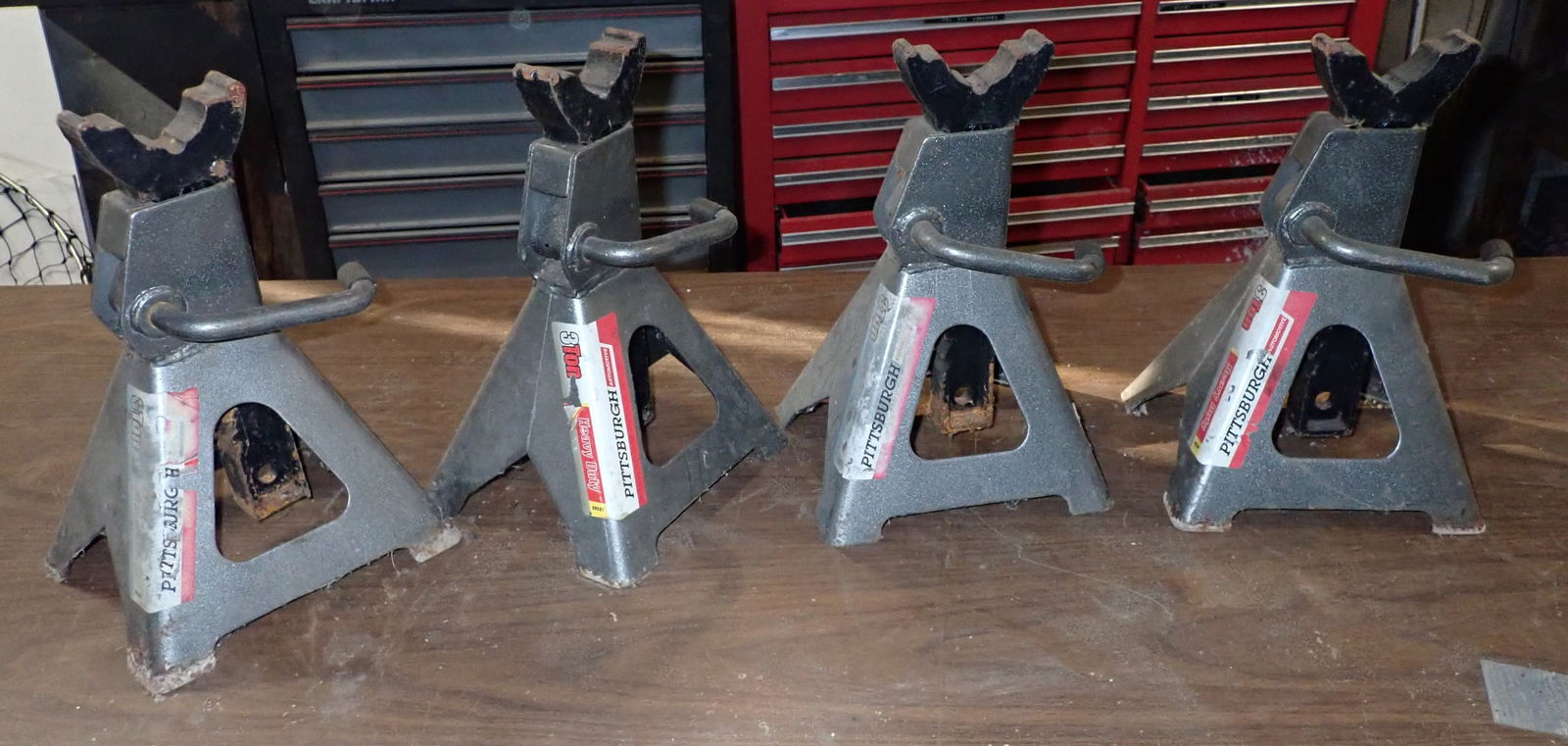 Pittsburgh 3 Ton Jackstands (1 of 2)