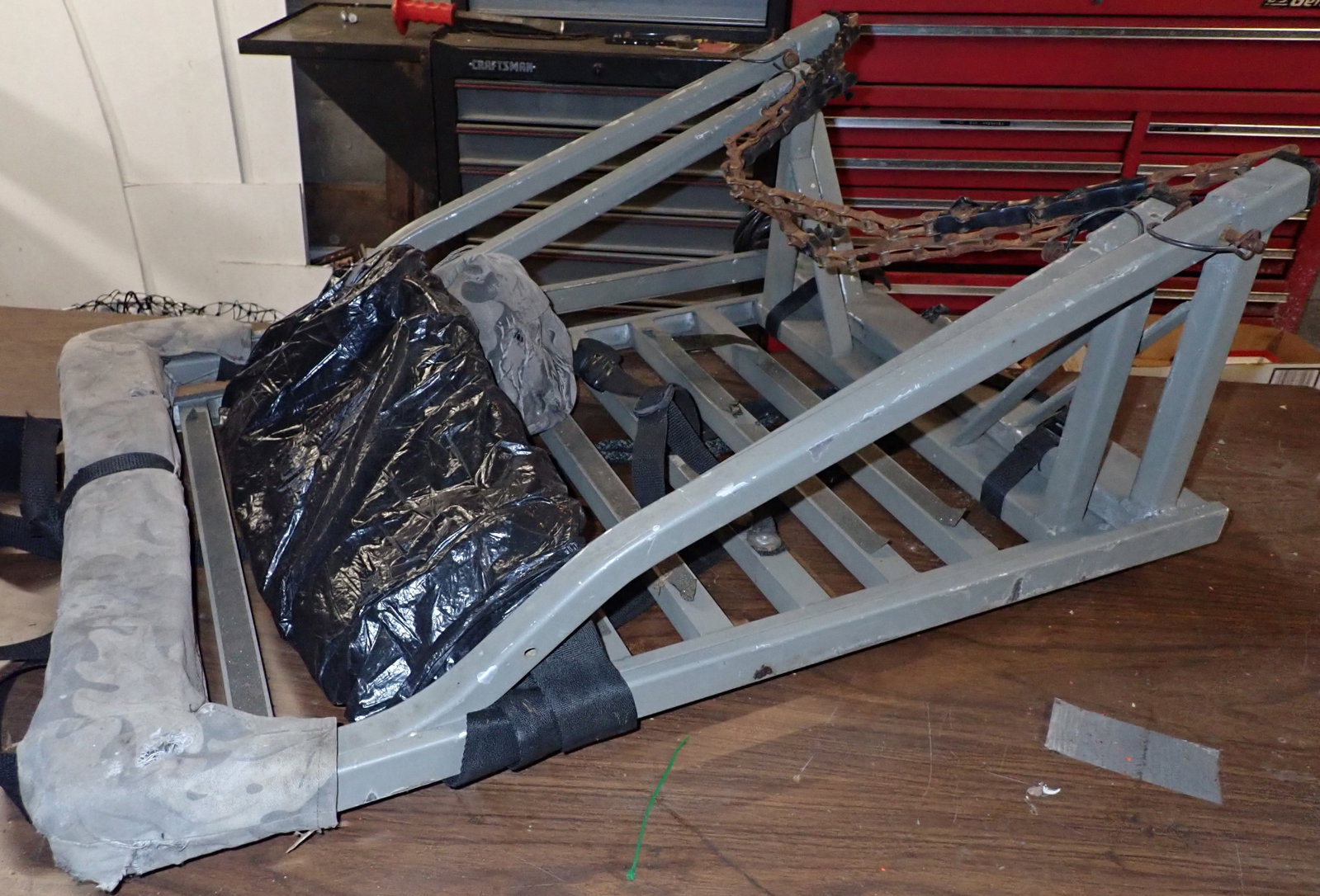 Deer Stand: No in house shipping !