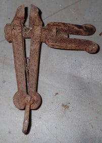 Antique Vise