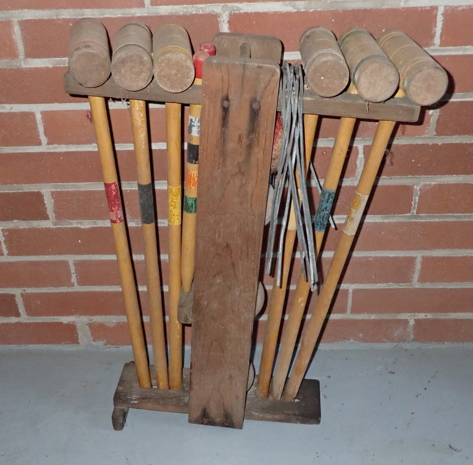 Croquet Set: NO in house shipping !