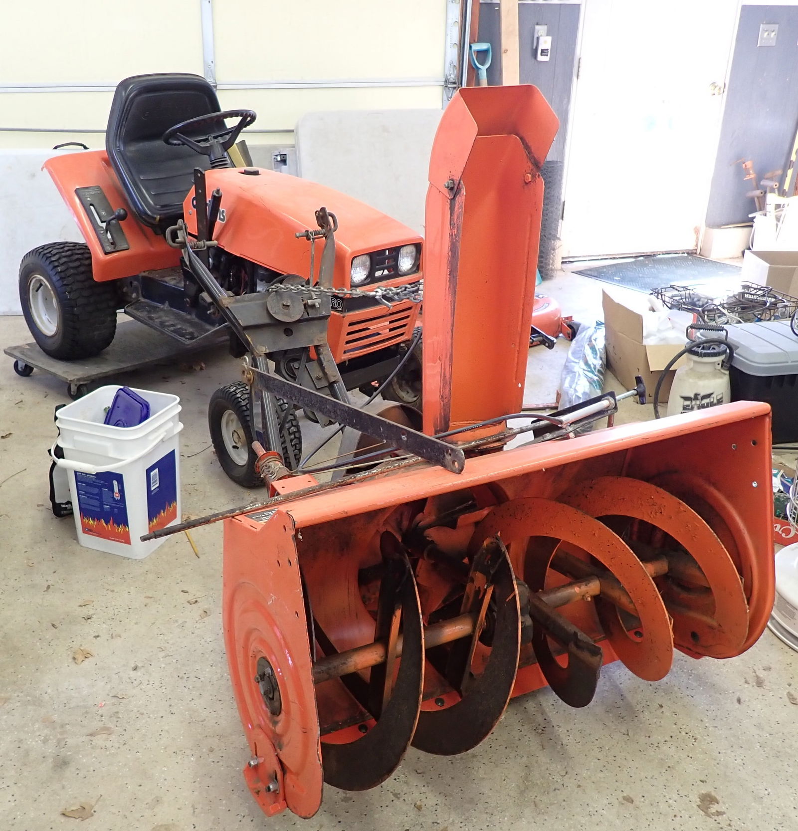 Ariens YT12 Garden Tractor Snowblower & 36" Deck (1 of 18)