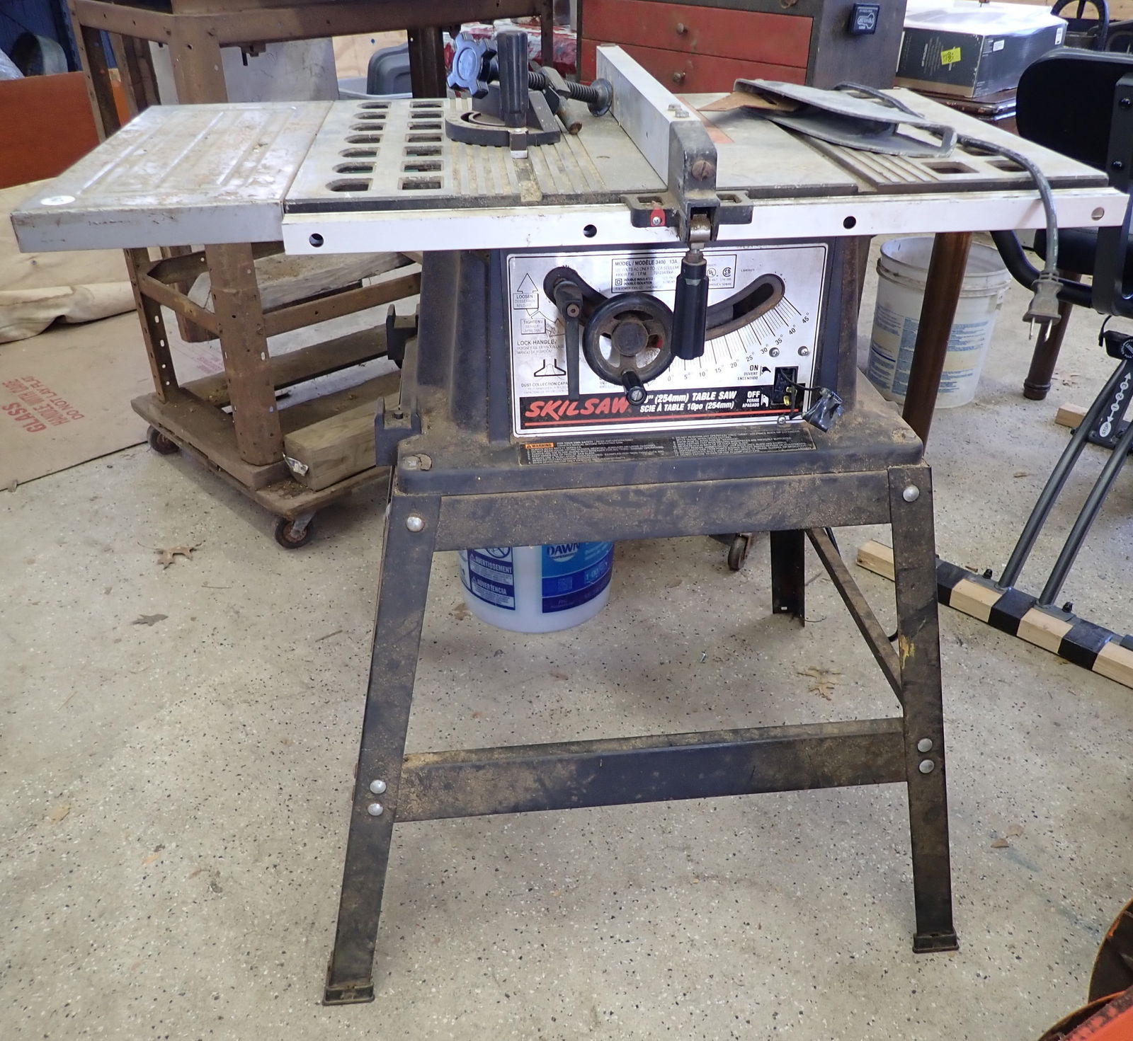 Skilsaw 10" Table Saw (1 of 5)