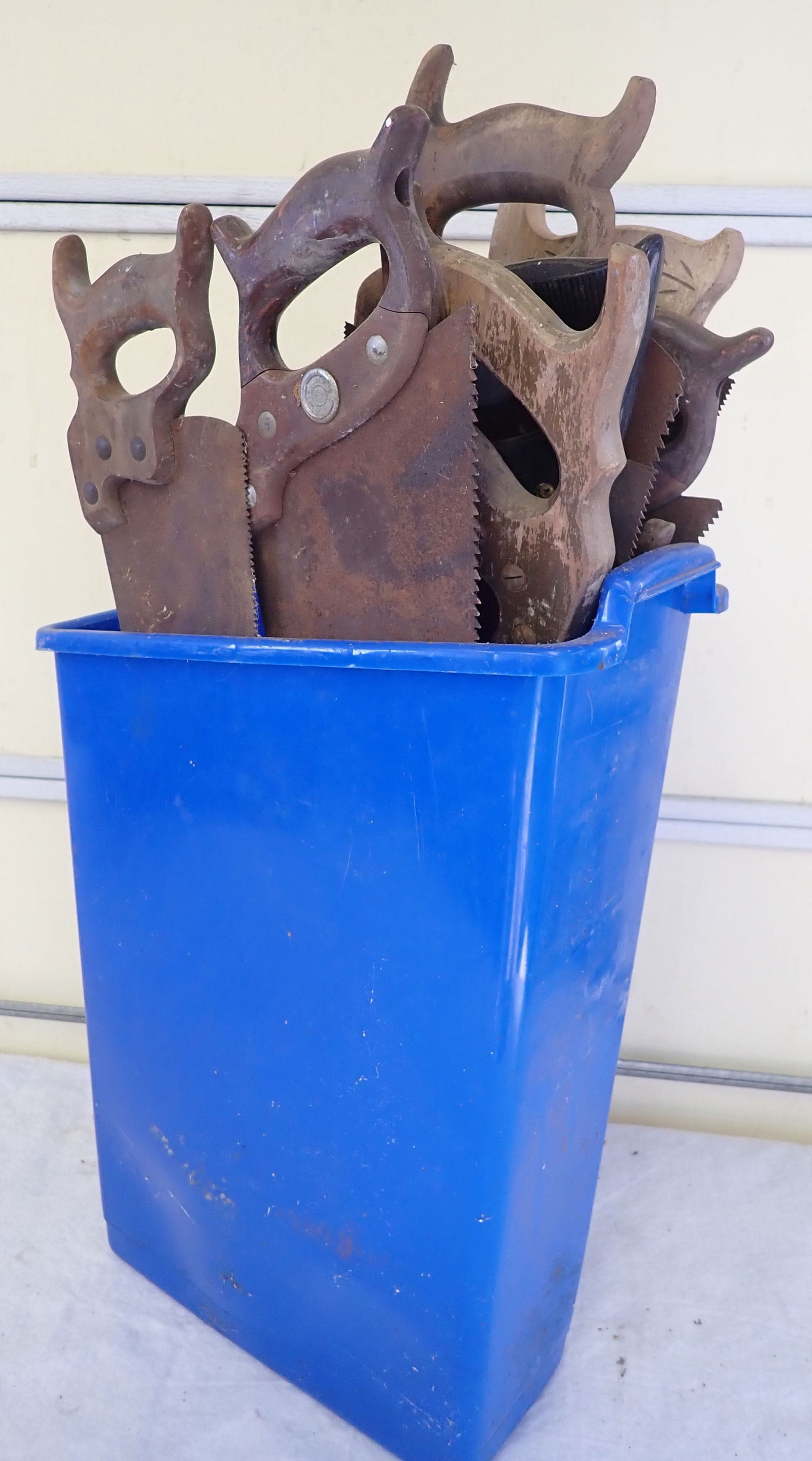 Carpenter Saws (1 of 3)