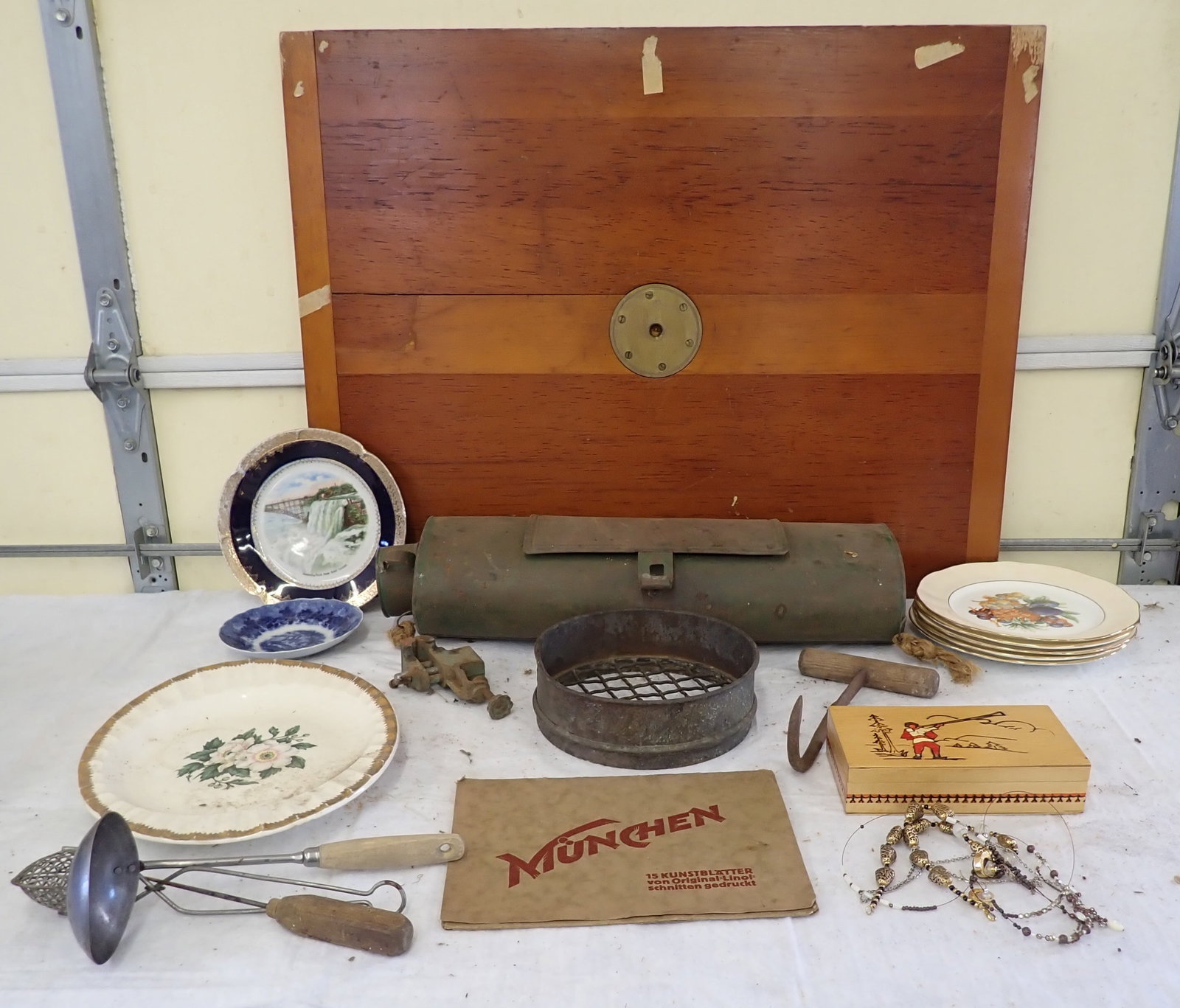 Primitive Lunchbox Hay Hook Clamp on Vise (1 of 16)