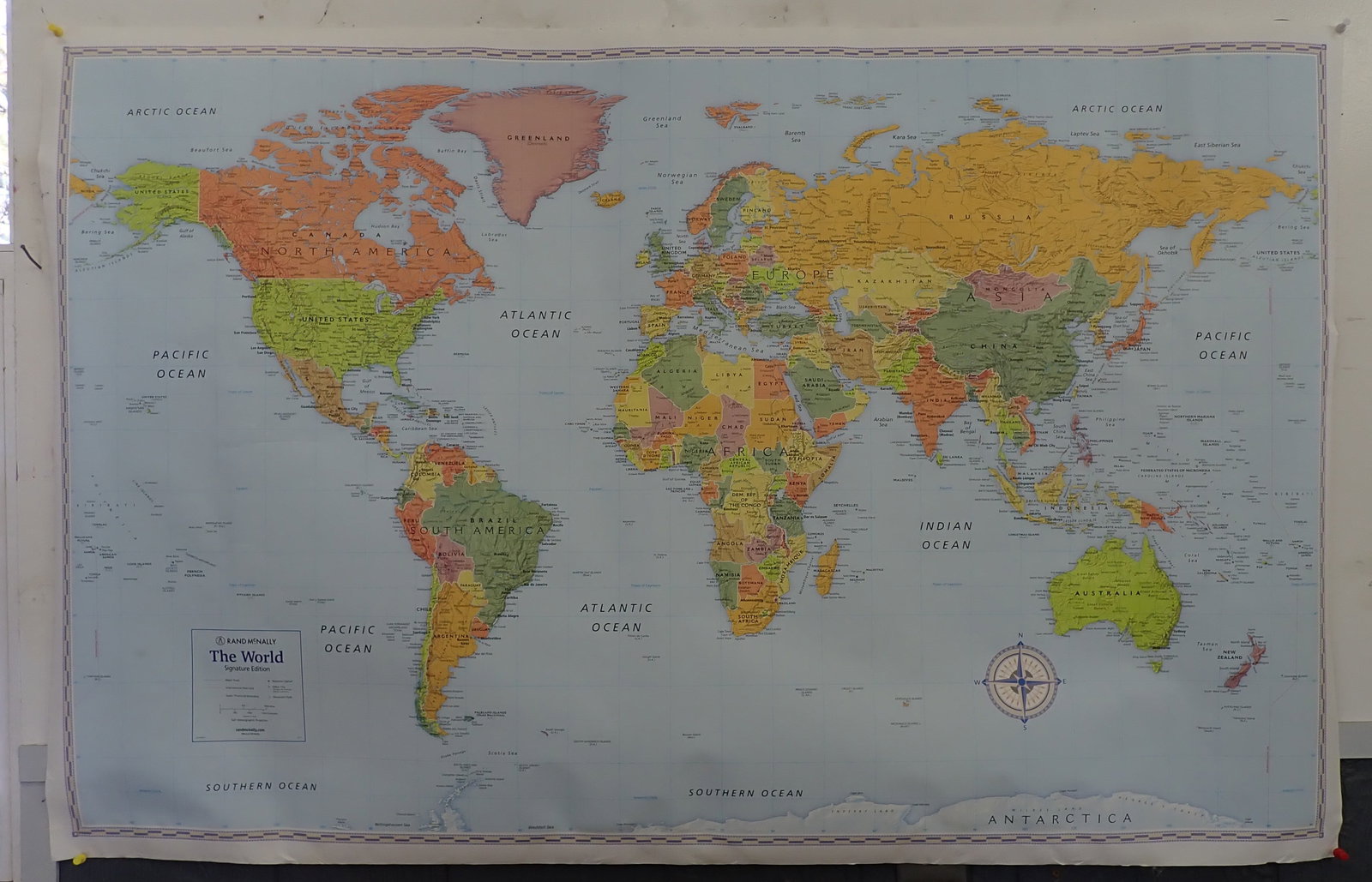 Rand McNally Signature Edition World Map (1 of 2)