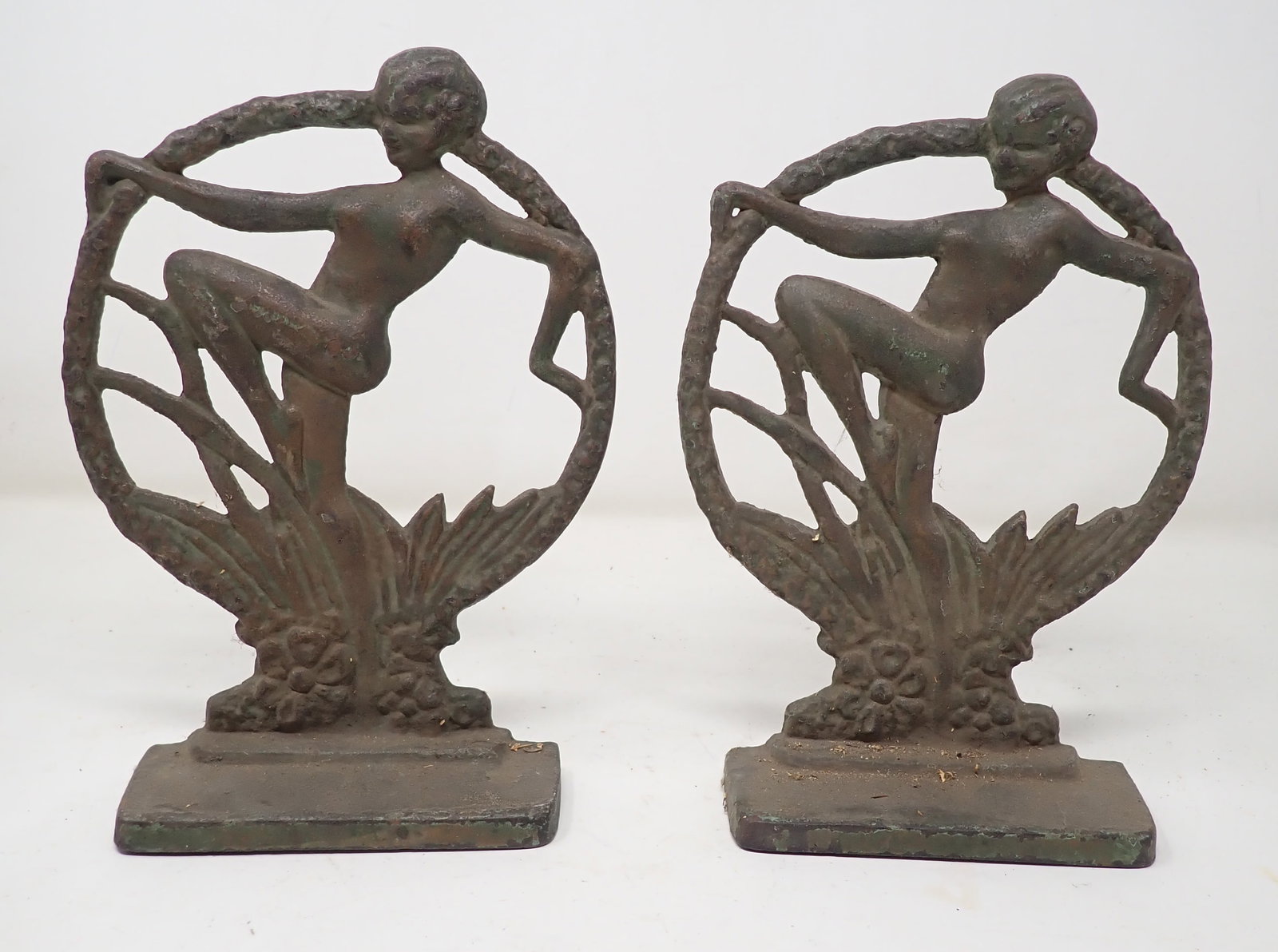 Art Deco Cast Iron Nude Dancer Bookends: Apprx 6" x 8 1/2". Shipping available