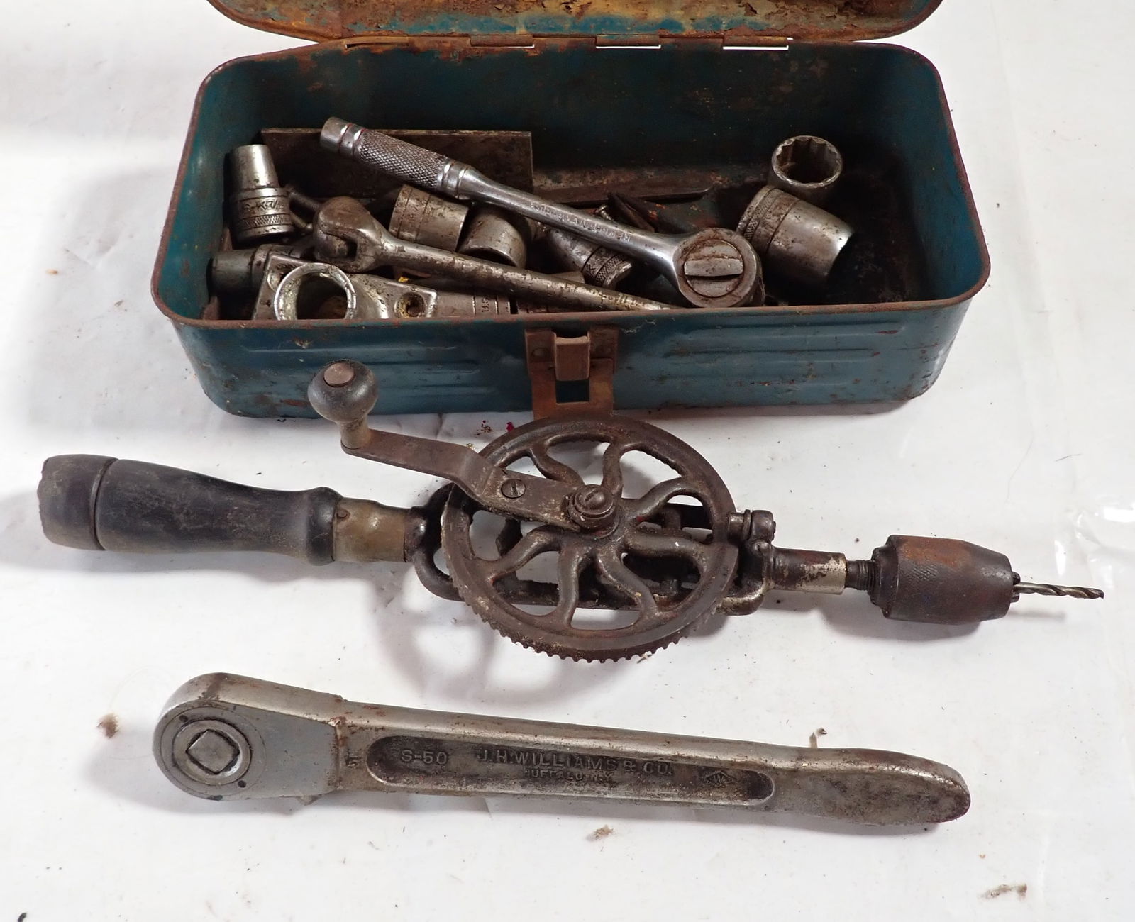 Williams S-50 1/2" Drive Rachet Drill & Misc Tools (1 of 3)