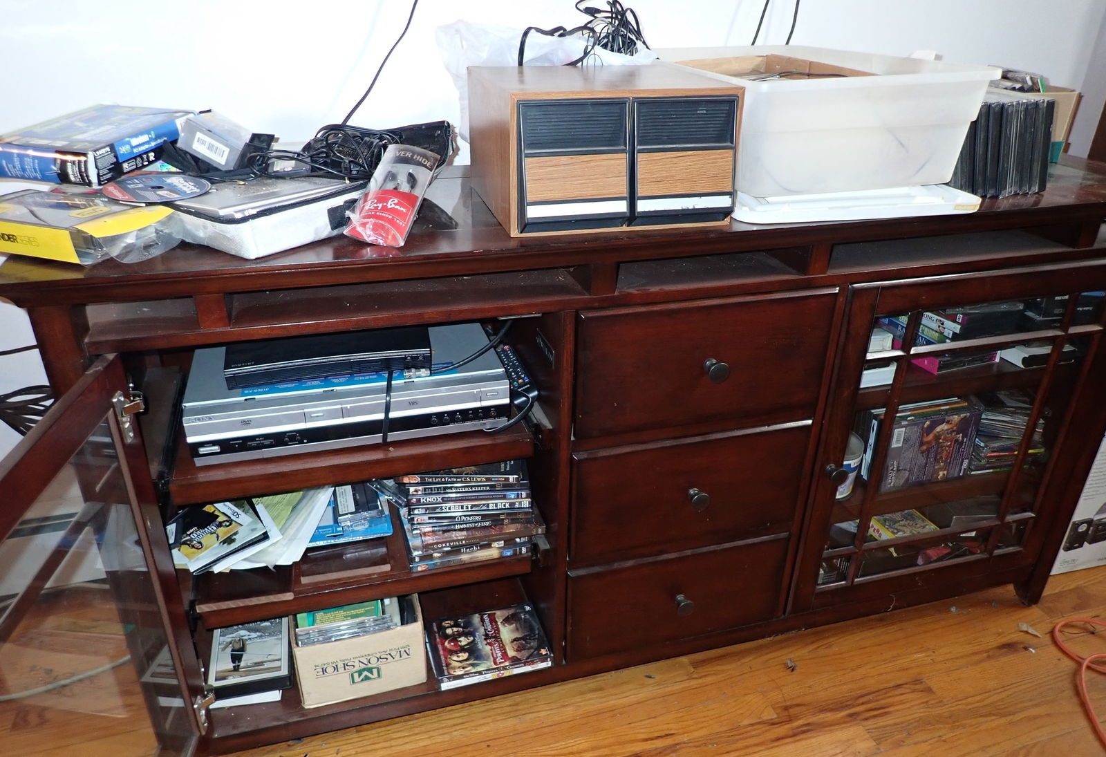 Cd's VHS Cassette Tapes & Misc (1 of 17)