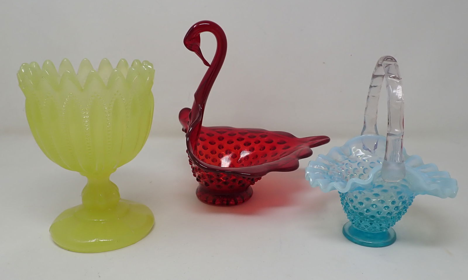 Swan Dish Celery Jar & Fenton Basket (1 of 1)