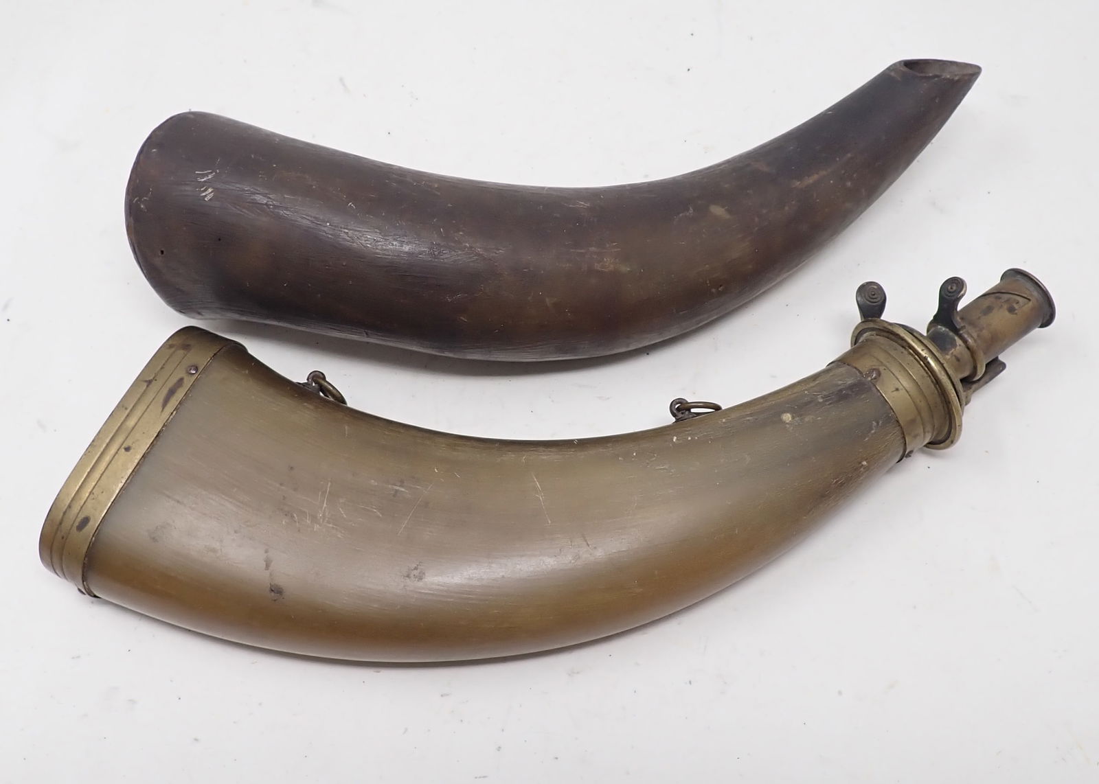 2 Powder Horns (1 of 7)