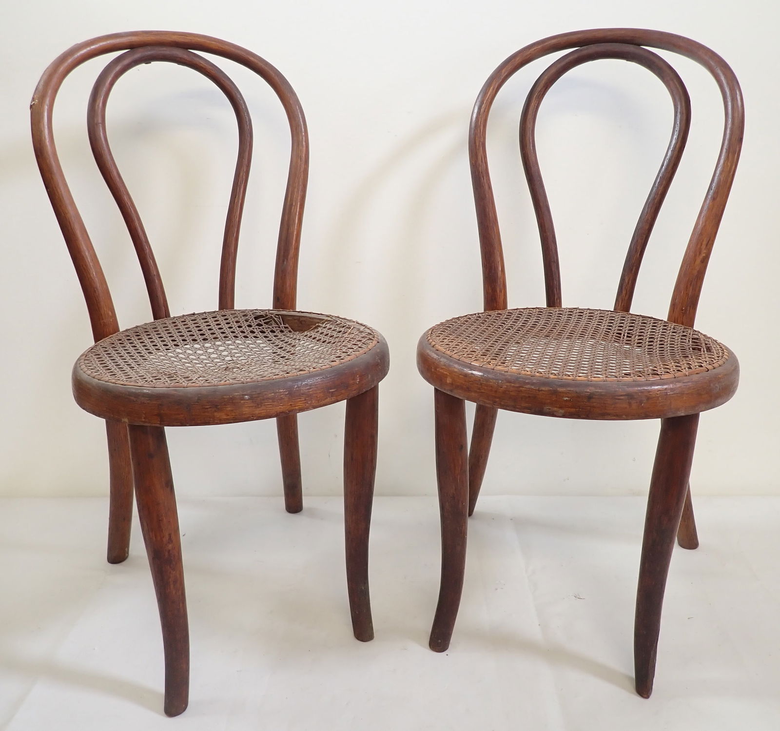 2 Childs Thonet Bentwood Chairs (1 of 6)