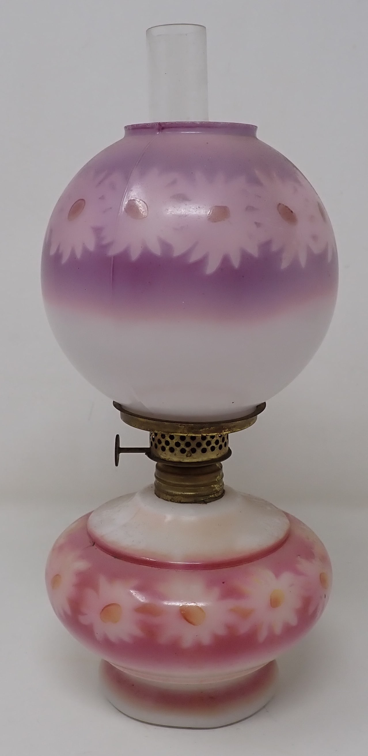 Smith Opaque Oil Lamp w/ Daisies: Approx 4 1/4" in diameter and 10 1/2" tall. Shipping available