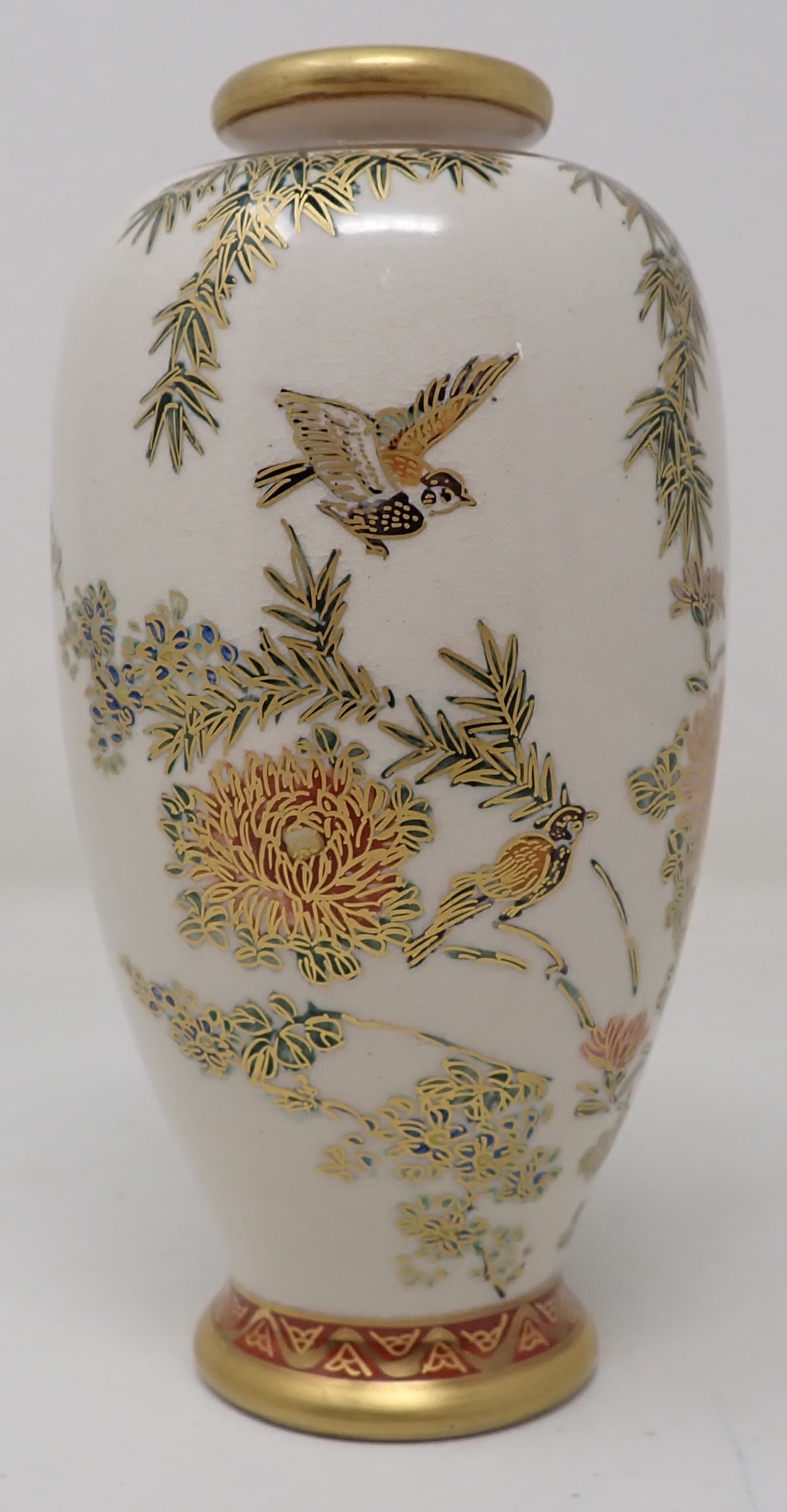 Japanese Satsuma Vase: Approx 3" in diameter and 6 1/4" tall. Shipping available