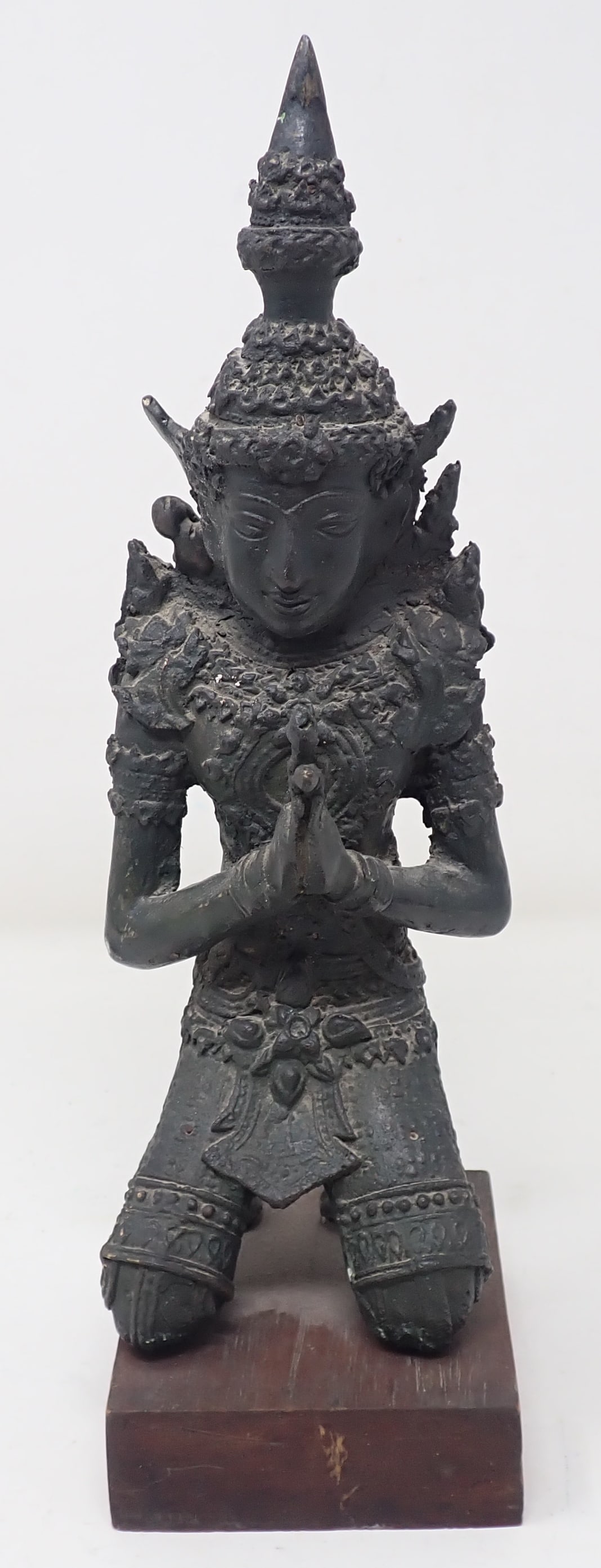 Thai Bronze Sculpture: Approx 10 1/2" tall. Shipping available