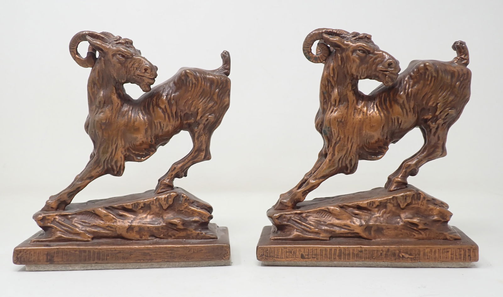Armor Bronze Copper Mountain Goat Bookends (1 of 5)