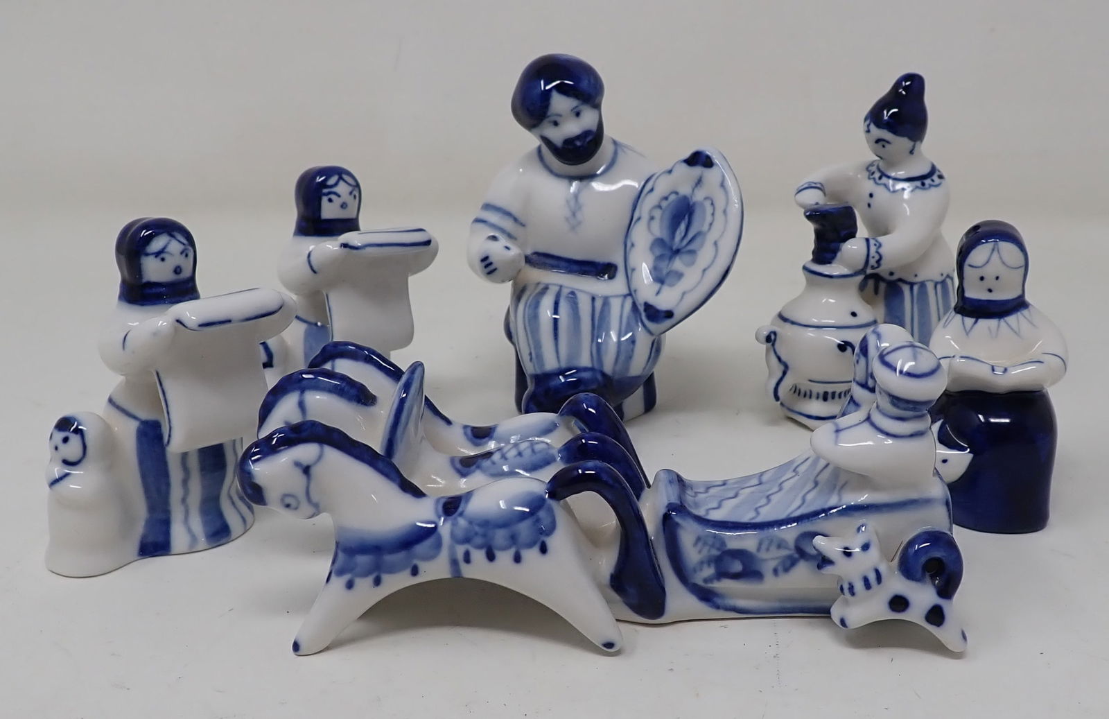 Russian Artist Horse Sleigh & Misc Figurines (1 of 4)