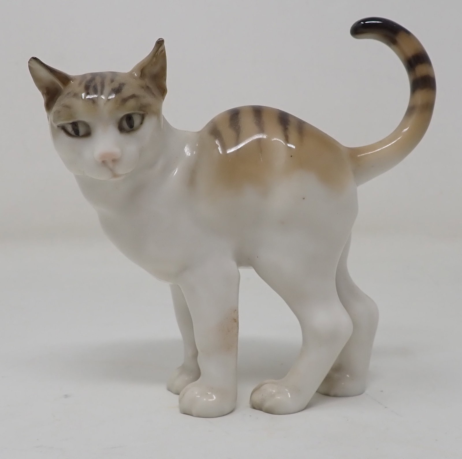 Selb Hutschenreuther Cat Figurine w/ Paper Label: Apprx 4 1/8" tall. Shipping available