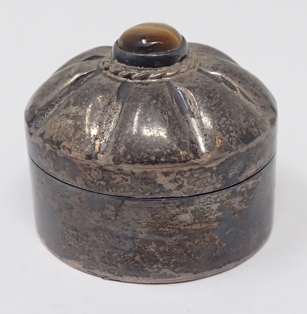 Sterling Silver Pill or Makeup Case w/ Stone (1 of 4)