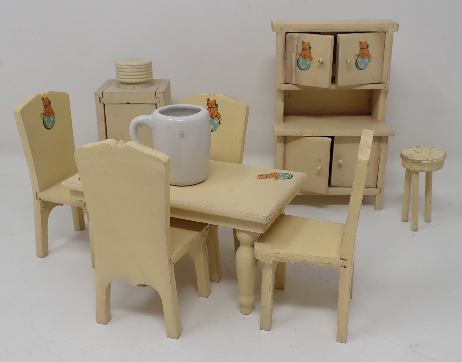 Wood Doll Furniture: Tallest is approx 5 3/4". Shipping available
