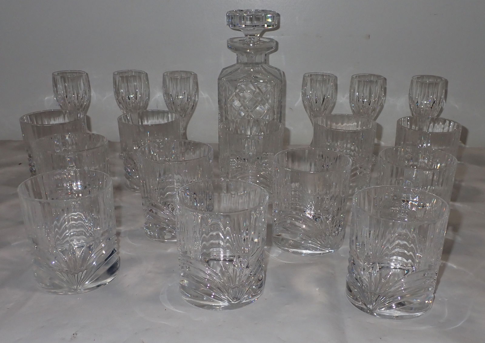 Crystal Decanter Cordial Cups and Brandy Glasses (1 of 3)