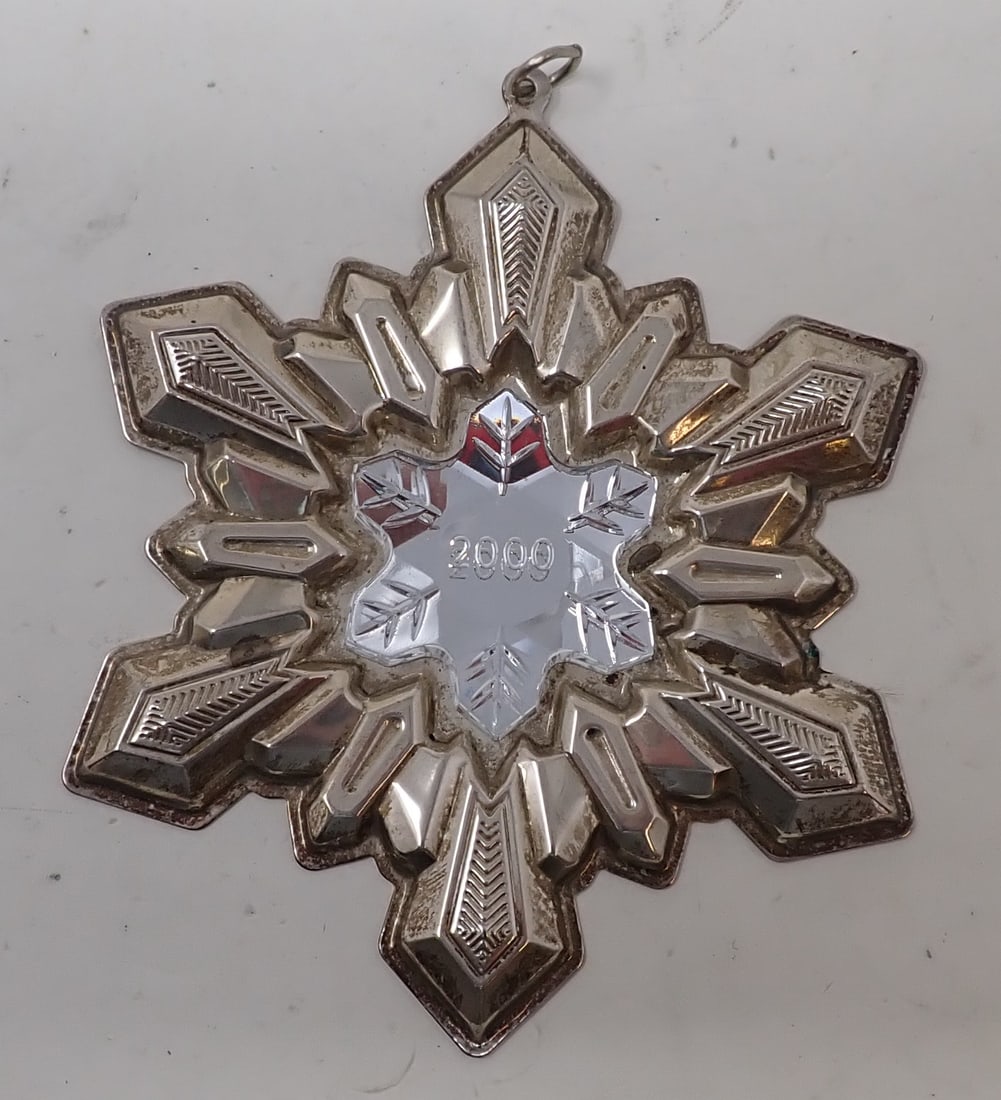 2000 Gorham Sterling Silver Christmas Ornament: Approx 3" x 3 5/8". Shipping available