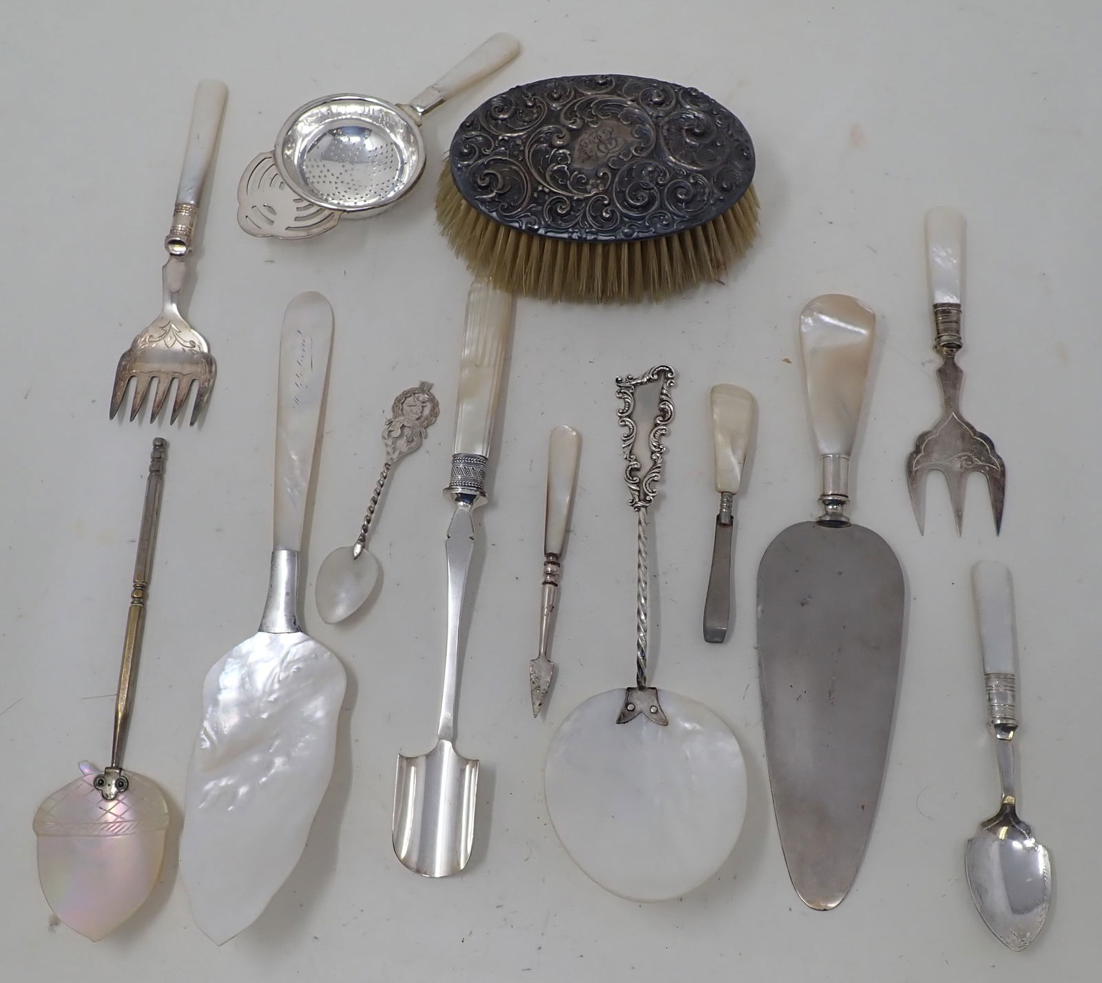 Sterling Silver Vanity Brush Serving Pieces w/ Mother of Pearl (1 of 6)