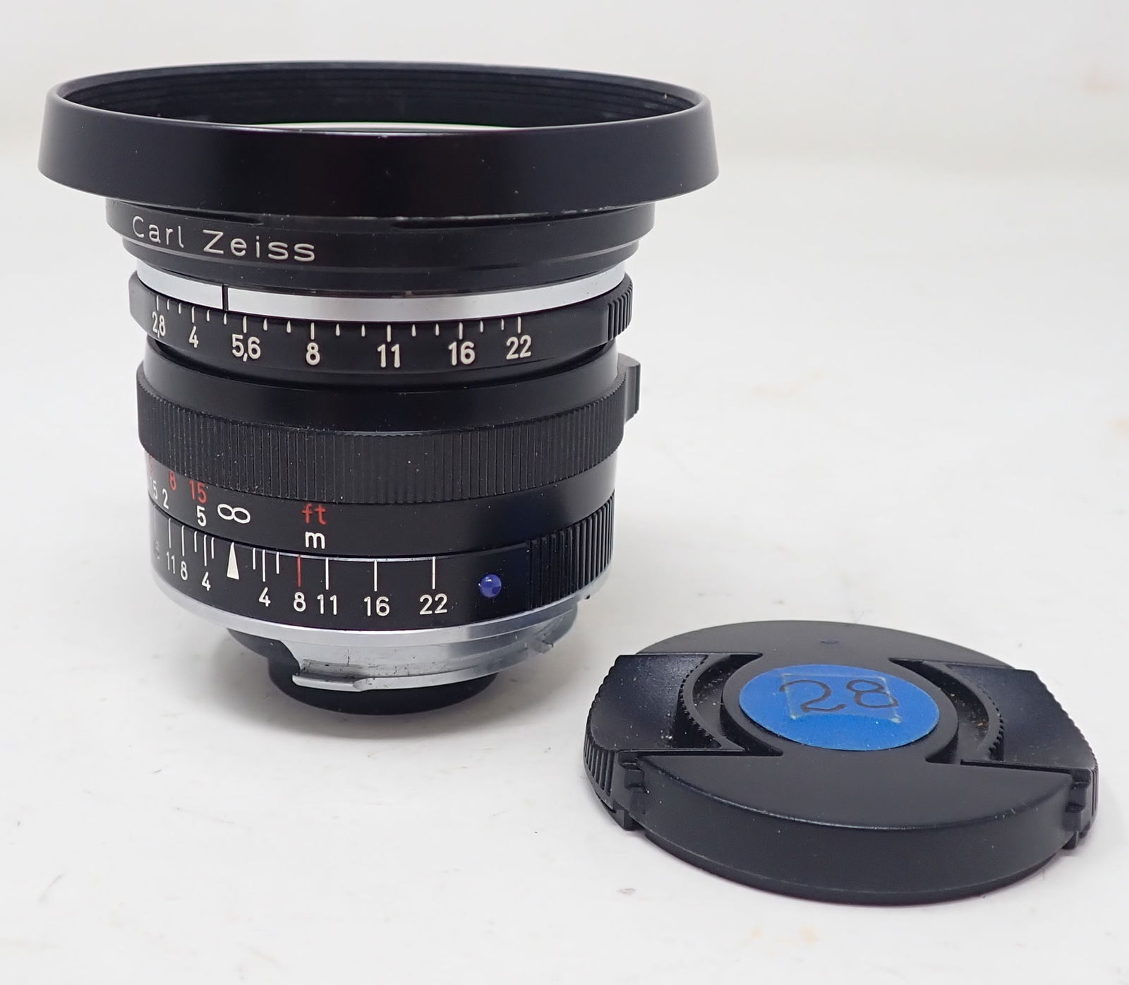 Carl Zeiss Biogon 2.8/28ZM Camera Lens (1 of 4)