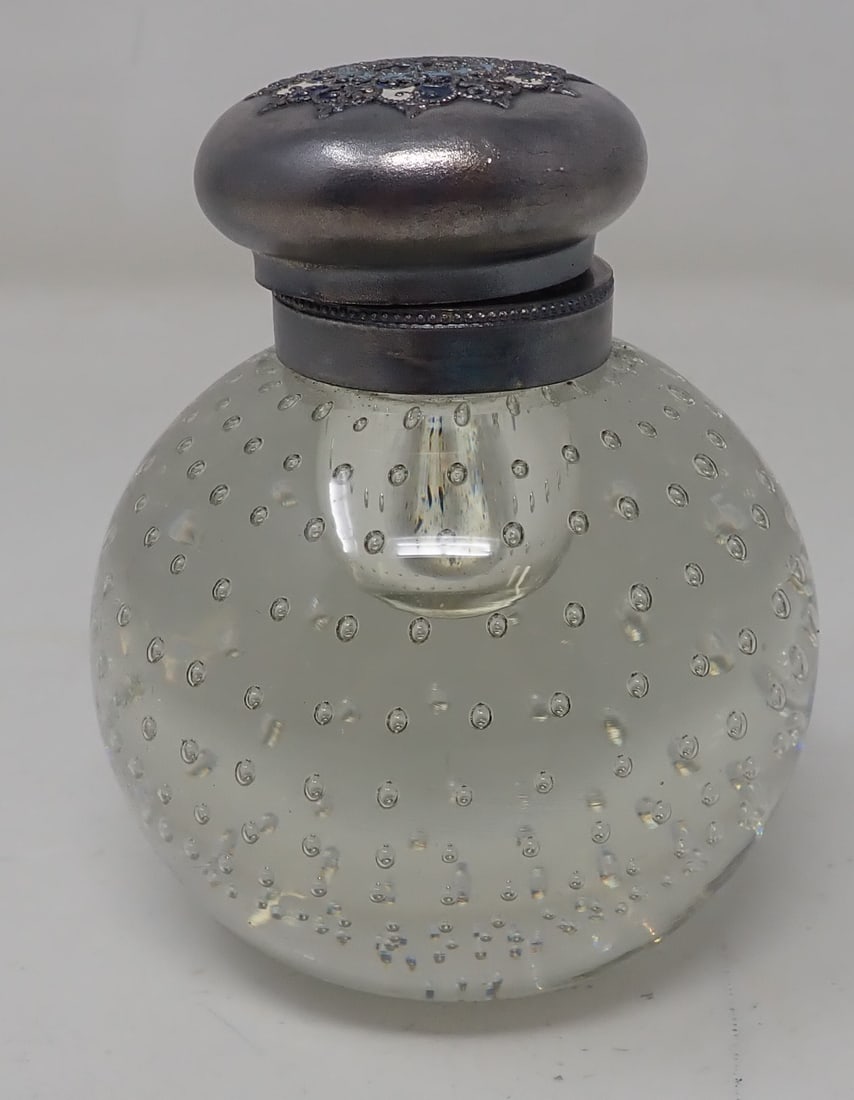 Art Glass Ink Well: Apprx 3" in diameter and 3 3/4" tall. Shipping available