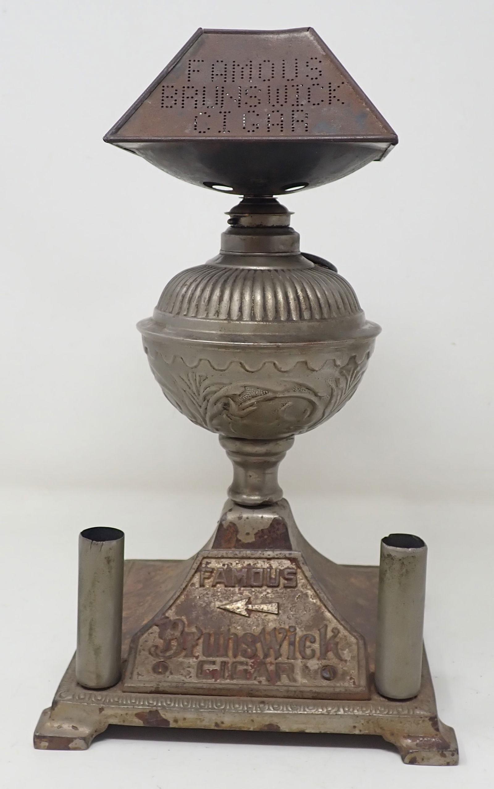 Famous Brunswick Cigar Store Display Oil Lamp (1 of 16)