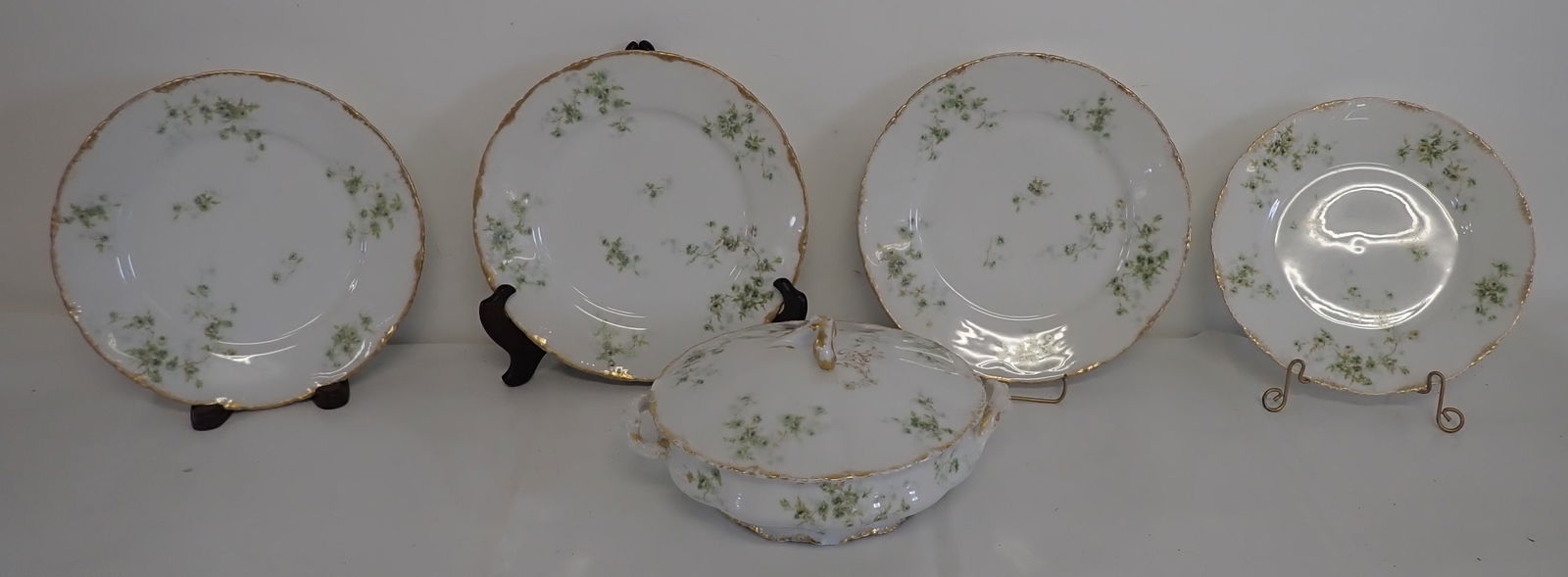 Limoges Vegetable Dish & Plates (1 of 7)