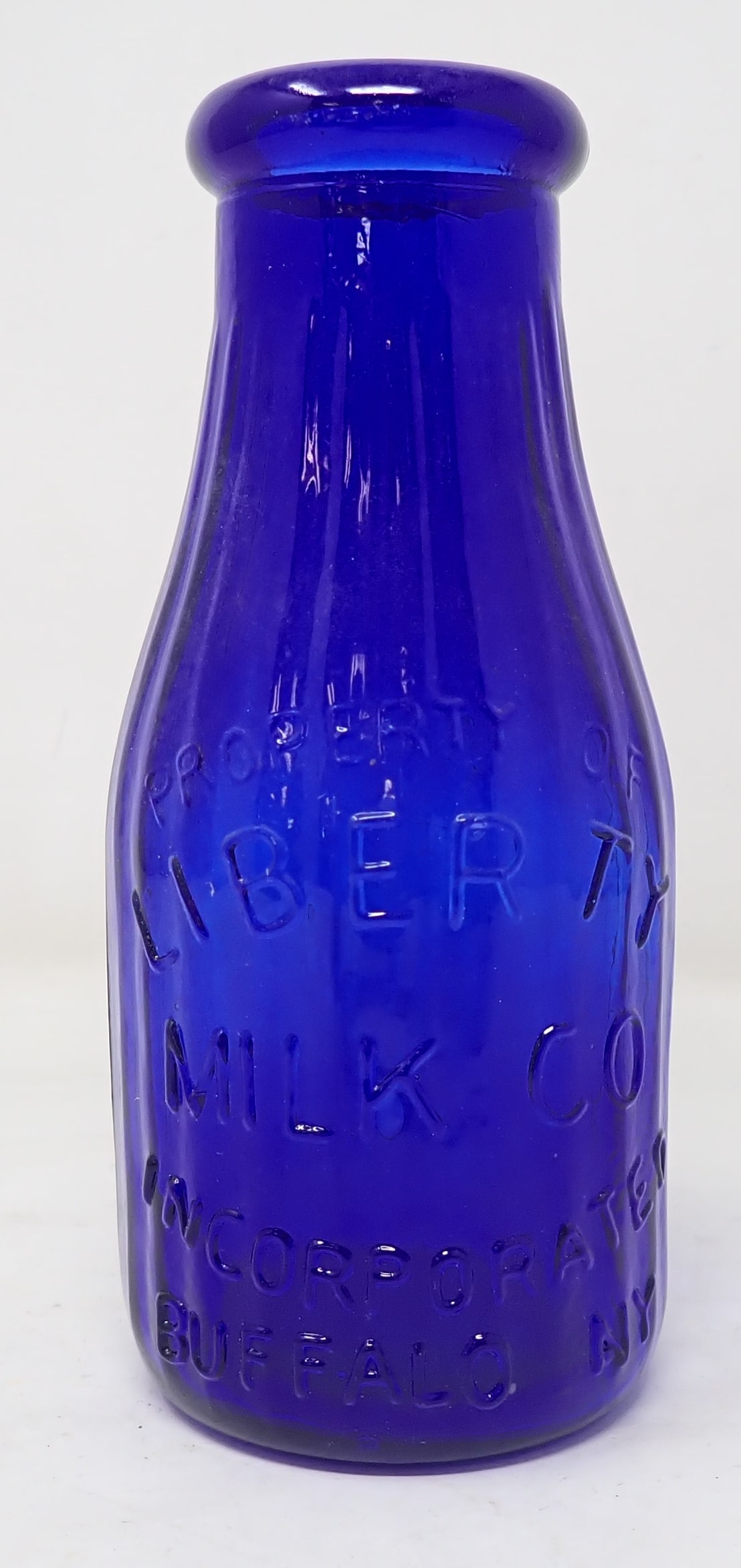 Liberty Buffalo New York Milk Bottle (1 of 3)