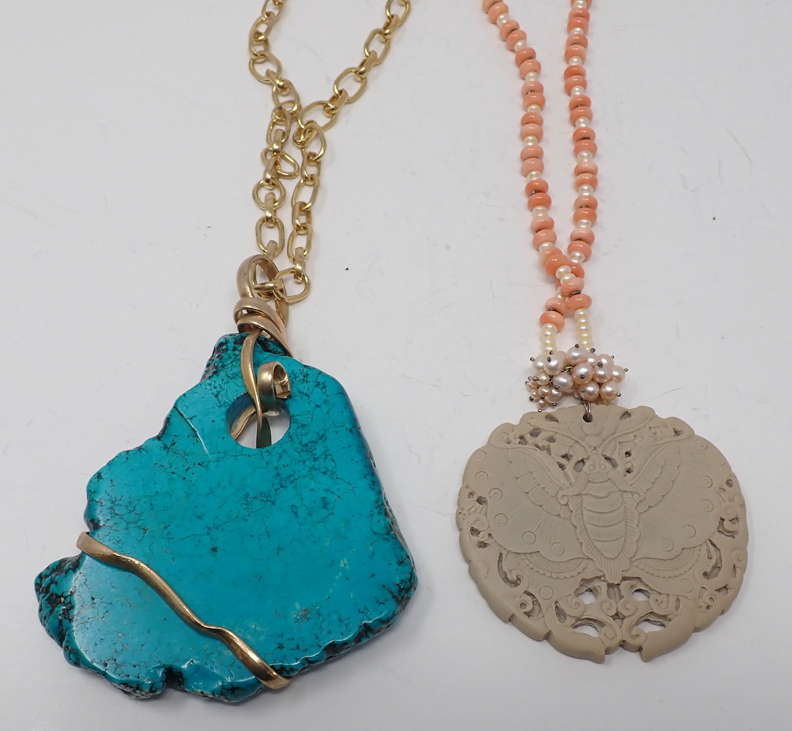 2 Necklaces with Large Pendants (1 of 7)
