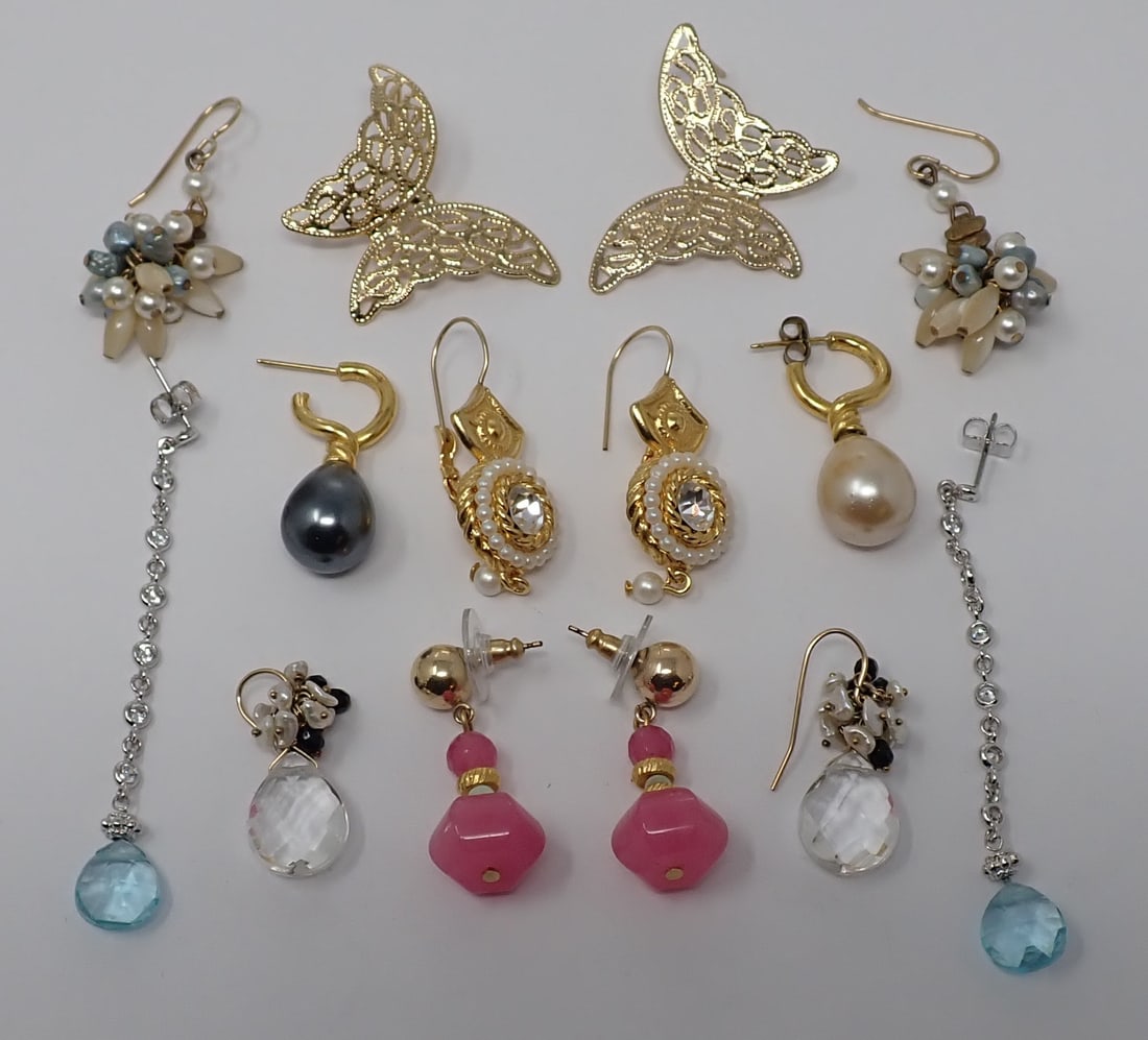 Grouping of Costume Earrings (1 of 3)