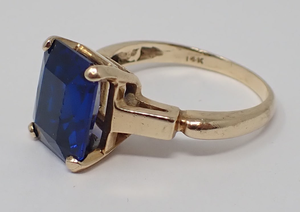 Gold and Syn. Spinel Ring (1 of 5)
