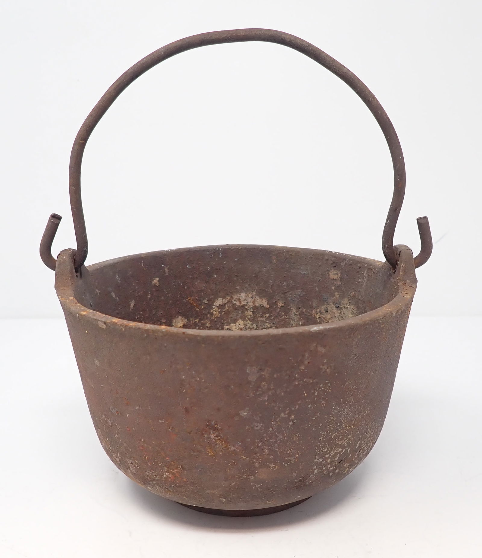 Cast Iron Lead Pot (1 of 3)
