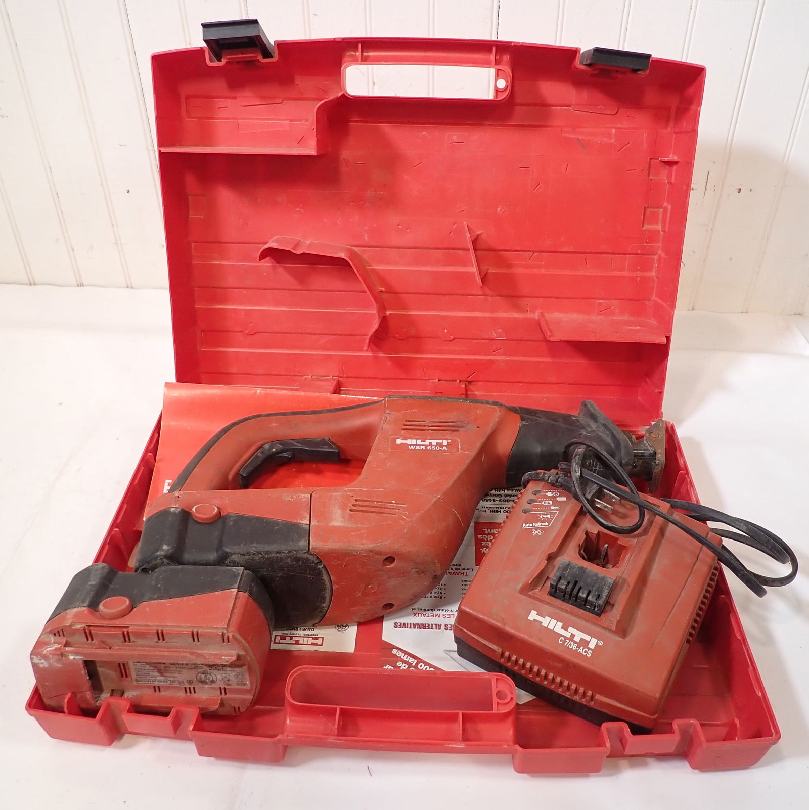 Hilti WSR 650-A Cordless Saw w/ Case (1 of 4)