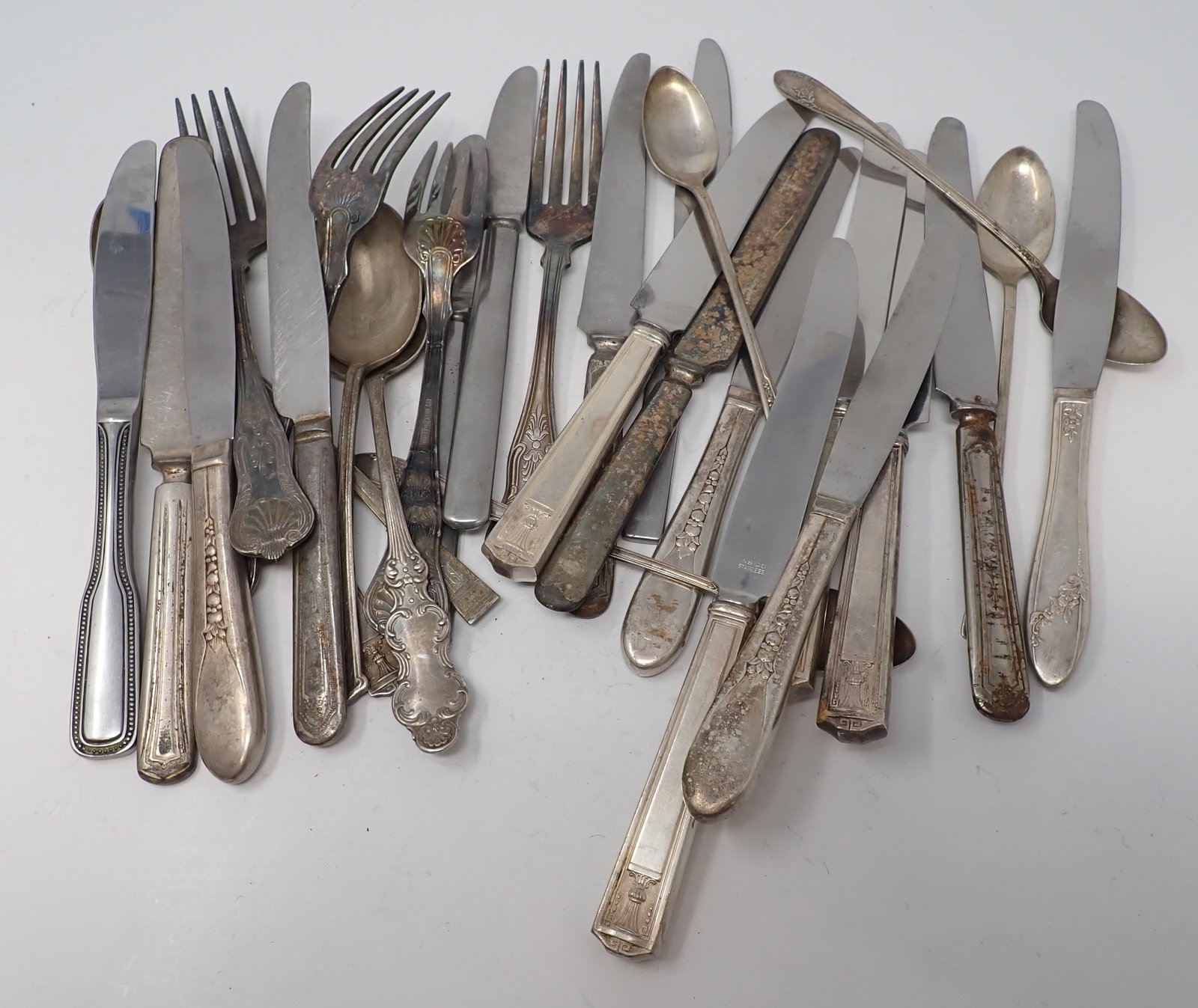 Flatware: Shipping available
