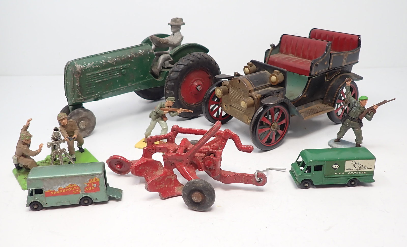 Budgie Models Parcel Delivery Cast Aluminum Tractor Wind up Tin Car: Shipping available