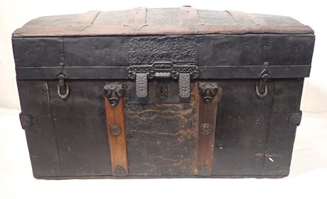 Camelback Trunk