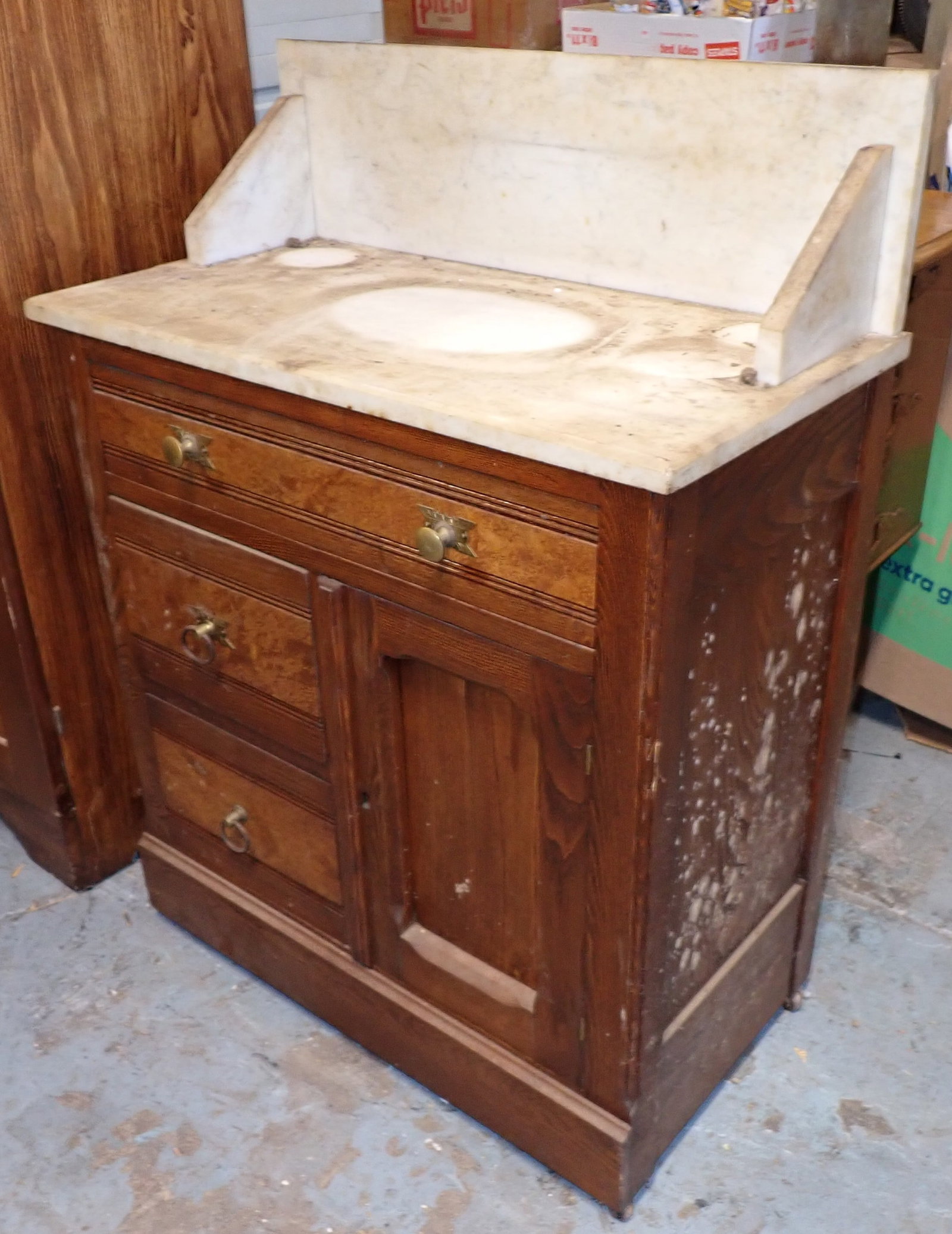 Marbletop Washstand: Pick up and remove between 9:30am and 1pm only. Approx 14" x 27 1/2" x 36 1/2" tall. No in house shipping ! Bring help to remove.