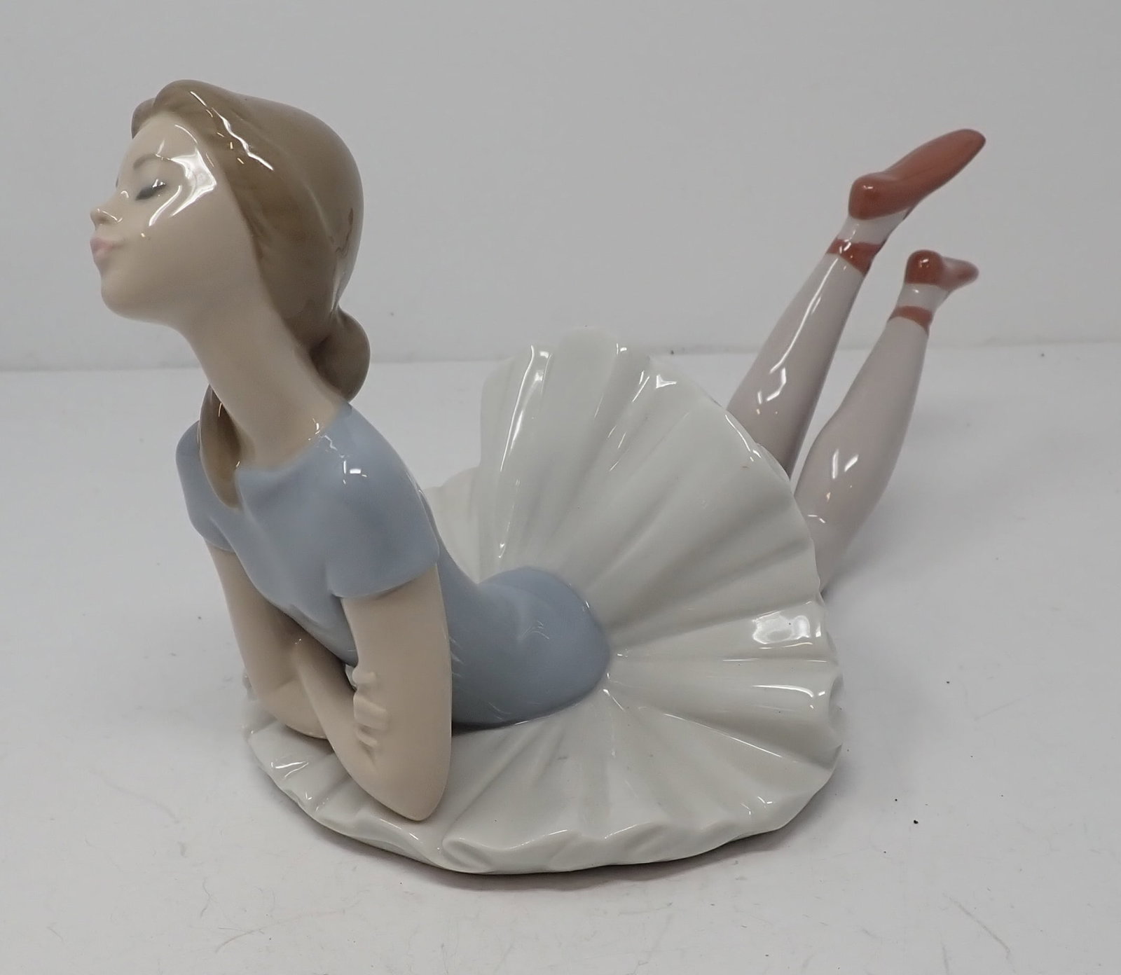 Lladro Heather Ballerina: Approx 9 1/2" long and 5" tall. Shipping available