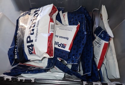 Tote of 4 Patriots Survival Food