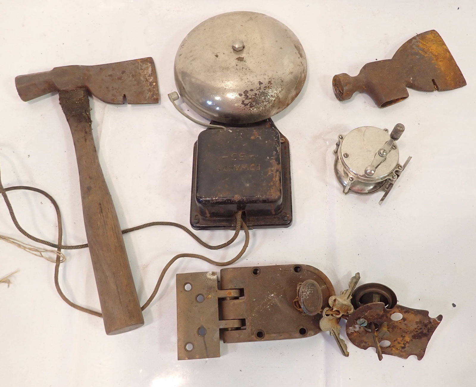 Edwards 55 Bell Fishing Reel Axes & Doorlock: Bell is approx 5" x 10 1/2". Shipping available