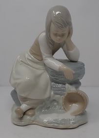 Nao Lladro Don't Cry Over Spilled Milk
