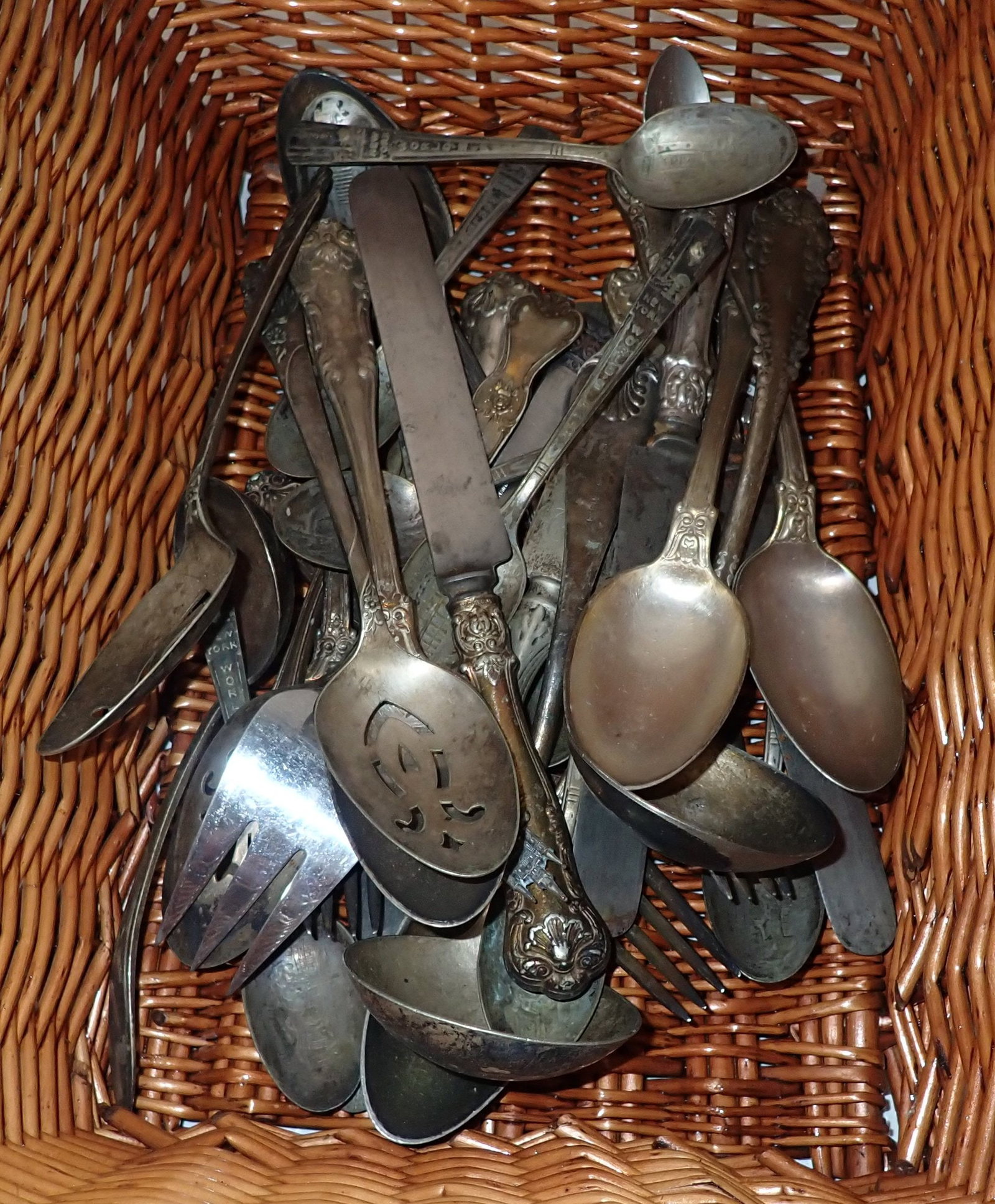 Basket of Silverplate: Shipping available